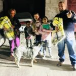 Entrega diputado Juan Carlos Loera casa por casa 600 paquetes de útiles escolares y 500 cobijas a familias de Juárez 5 Loera Cobijas CDJ 1