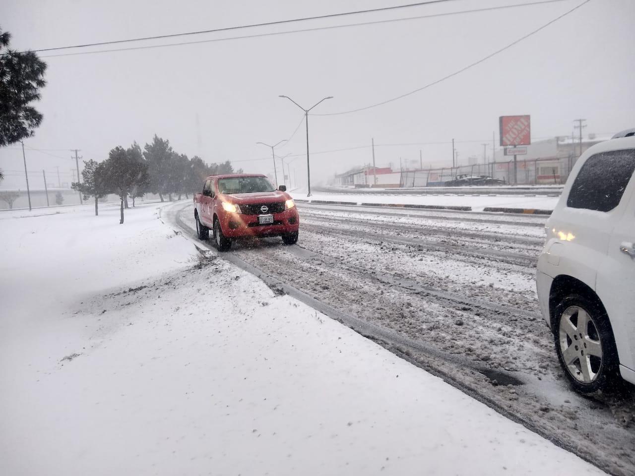 Nevada ocasiona accidentes vehiculares en Juárez y cierre de carretera en Madera 3 38bfc565 f8b2 440b b540 29a18cfddb2c