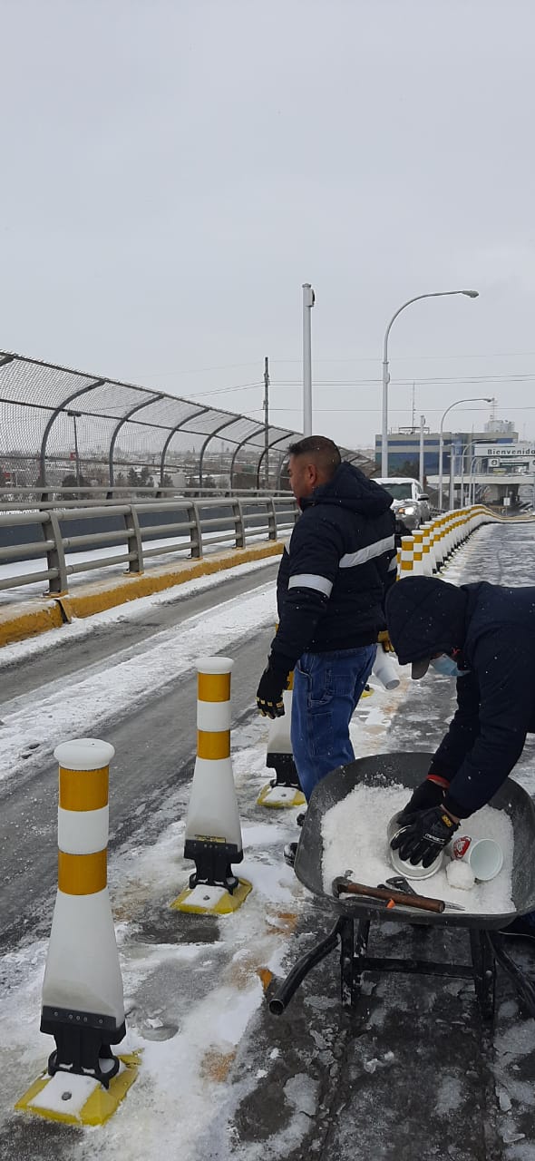 Aspectos de la nevada del domingo en diversas partes del estado 8