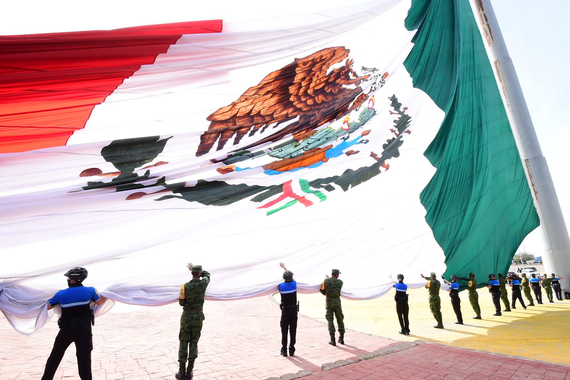 Gobernador Corral encabeza ceremonia por el Día de la Bandera 9 DIA DE LA BANDERA 2021 12