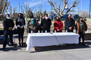 Entregan pintura a policía vial para pintado de calles 3 DSC 0023 resized 20210127 055838452 2048x1367