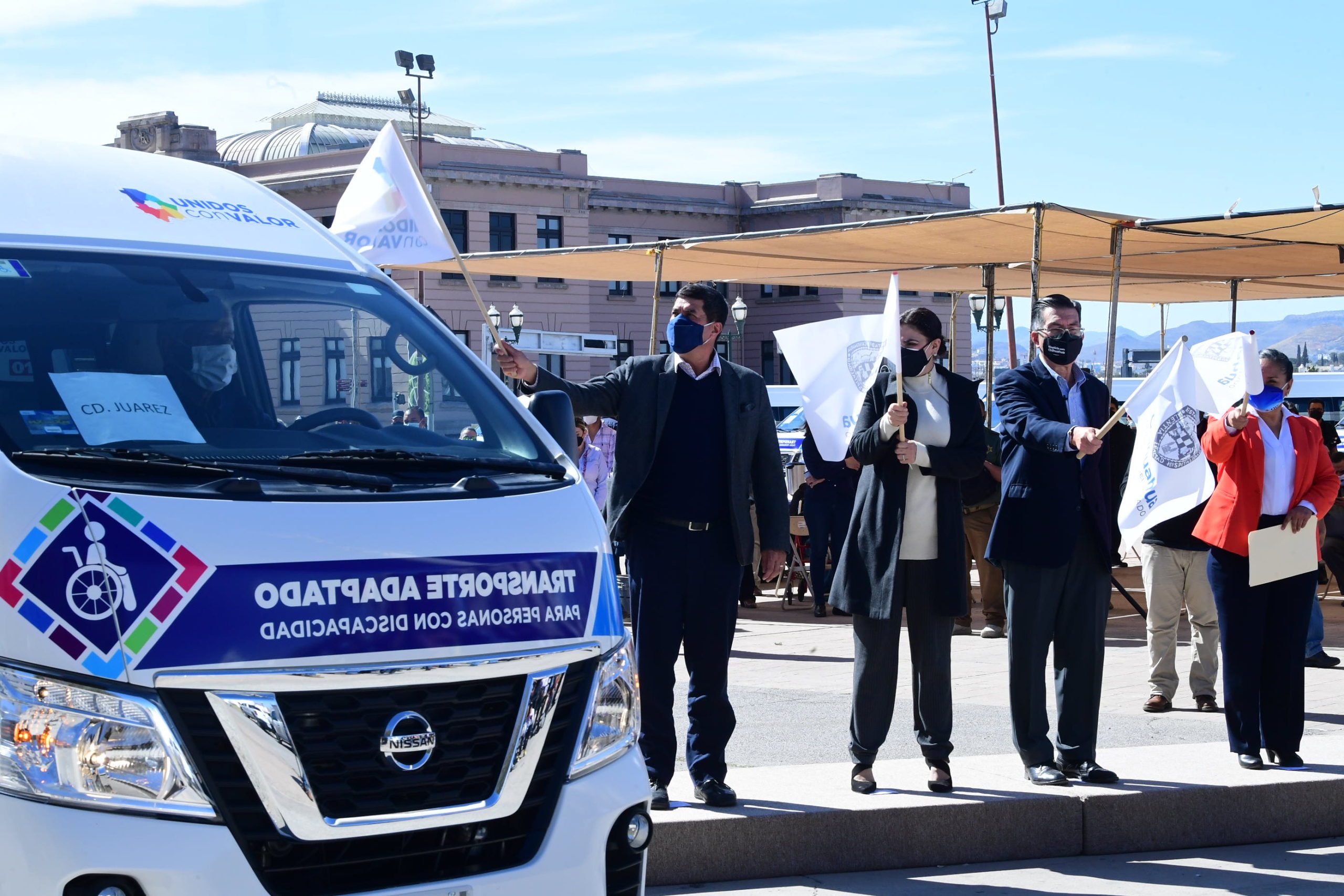 ENTREGA VEHICULOS PARA TRANSPORTE ADAPTADO 4 scaled