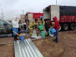 Entrega de apoyos del Fonden 5