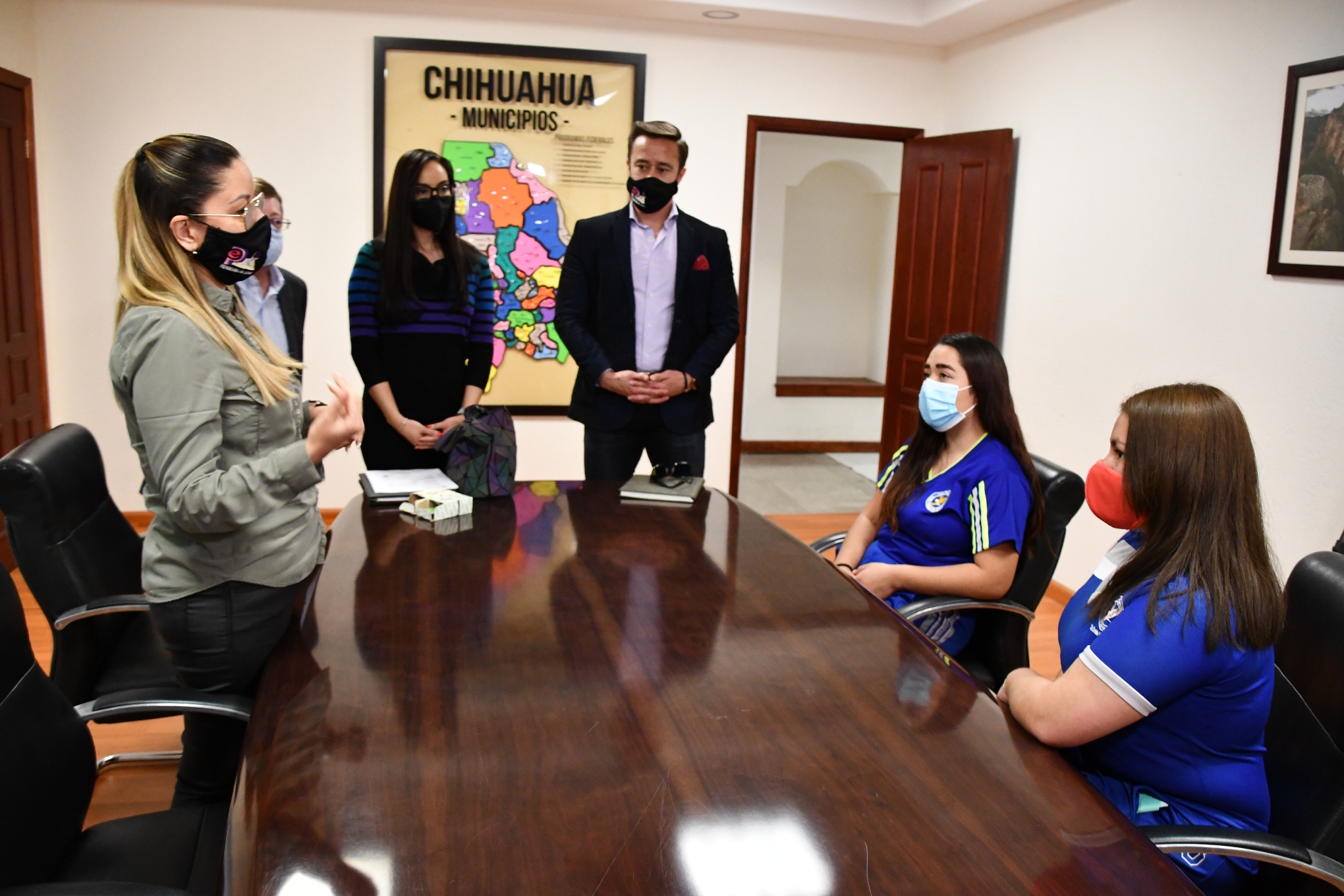 Facilitan conectividad a estudiantes de preparatoria 4 SED 5211