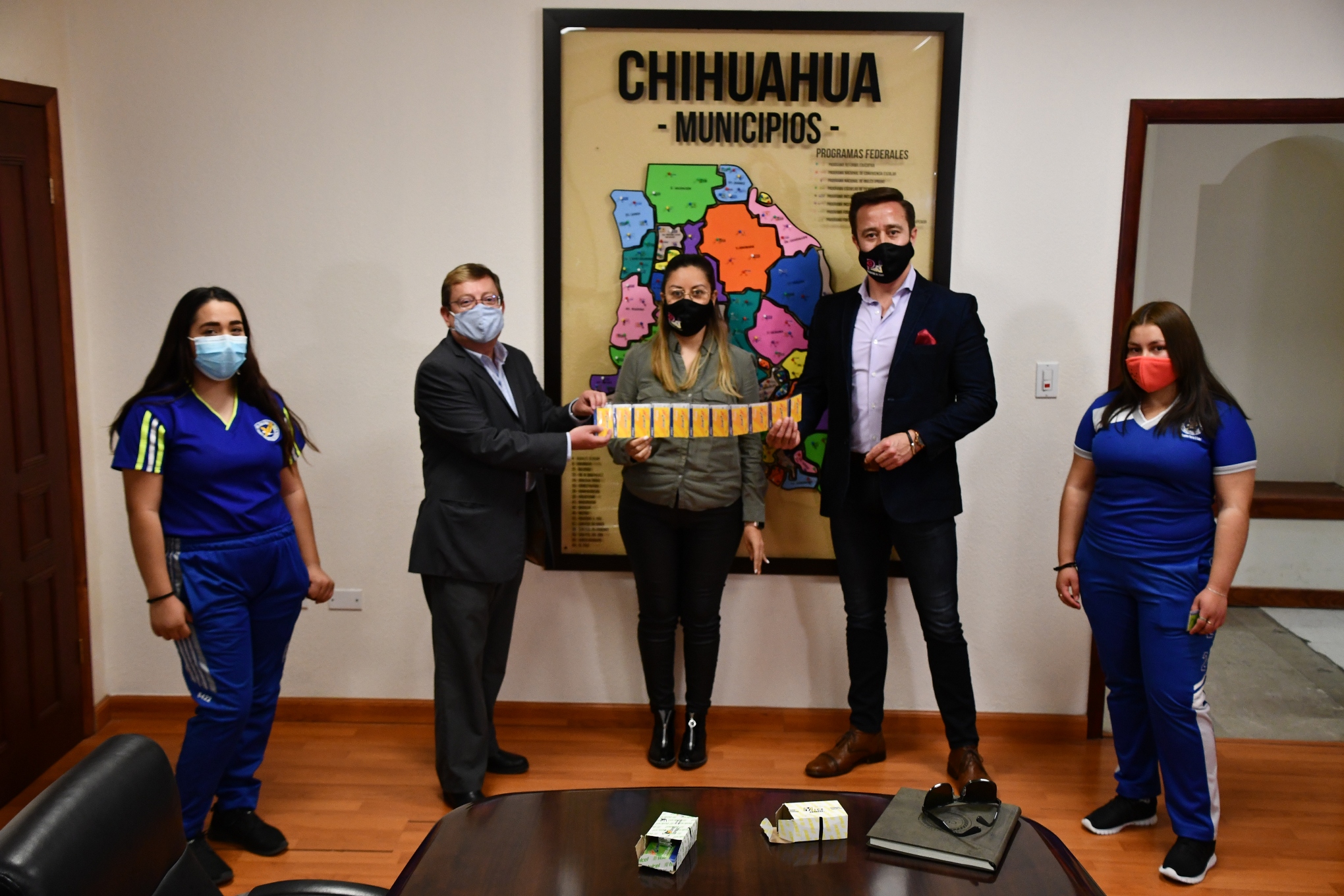 Facilitan conectividad a estudiantes de preparatoria 5 SED 5239