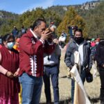 Juan Carlos Loera visita la sierra Tarahumara para conmemorar el Día Internacional de la Lengua Materna 5 WhatsApp Image 2021 02 22 at 2.00.05 PM 3
