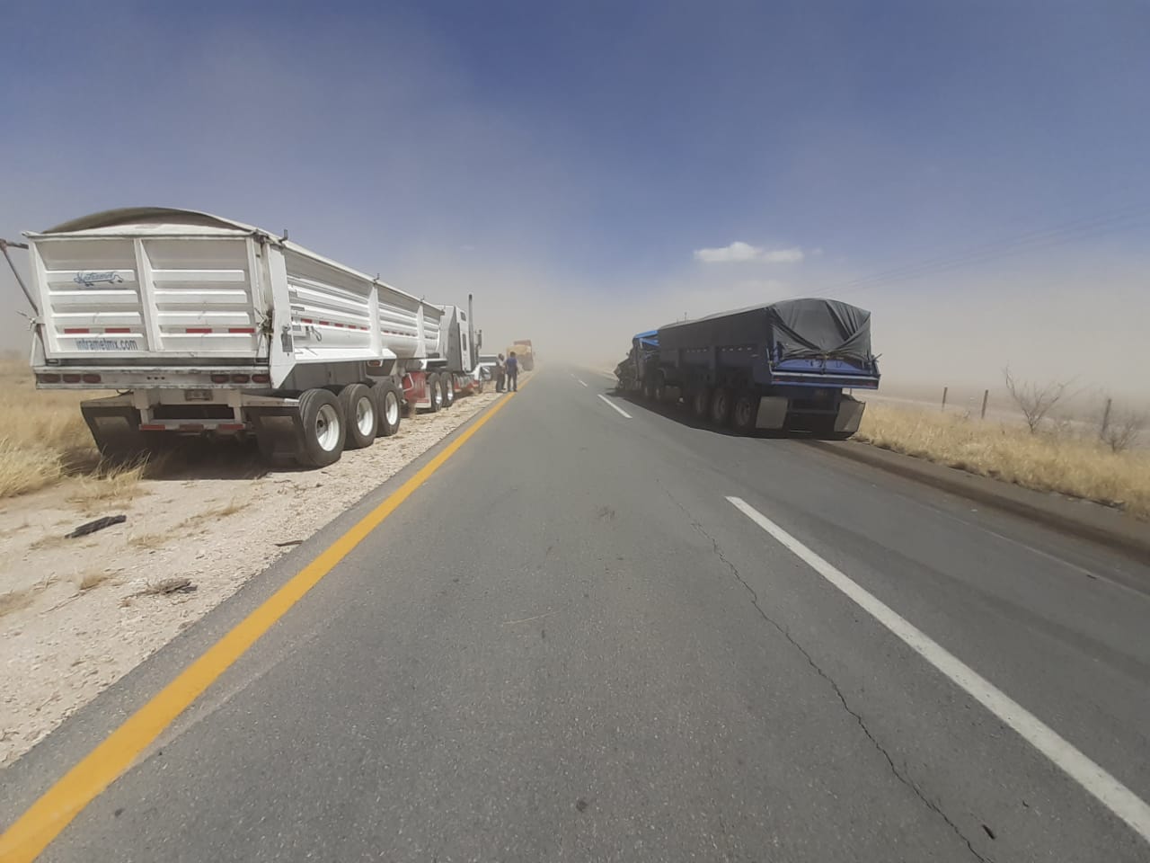 Cierran tramo de carretera Jiménez-Parral por tolvaneras 2 ACCIDENTES POR TOLVANERAS LUNES 22 MARZO 3