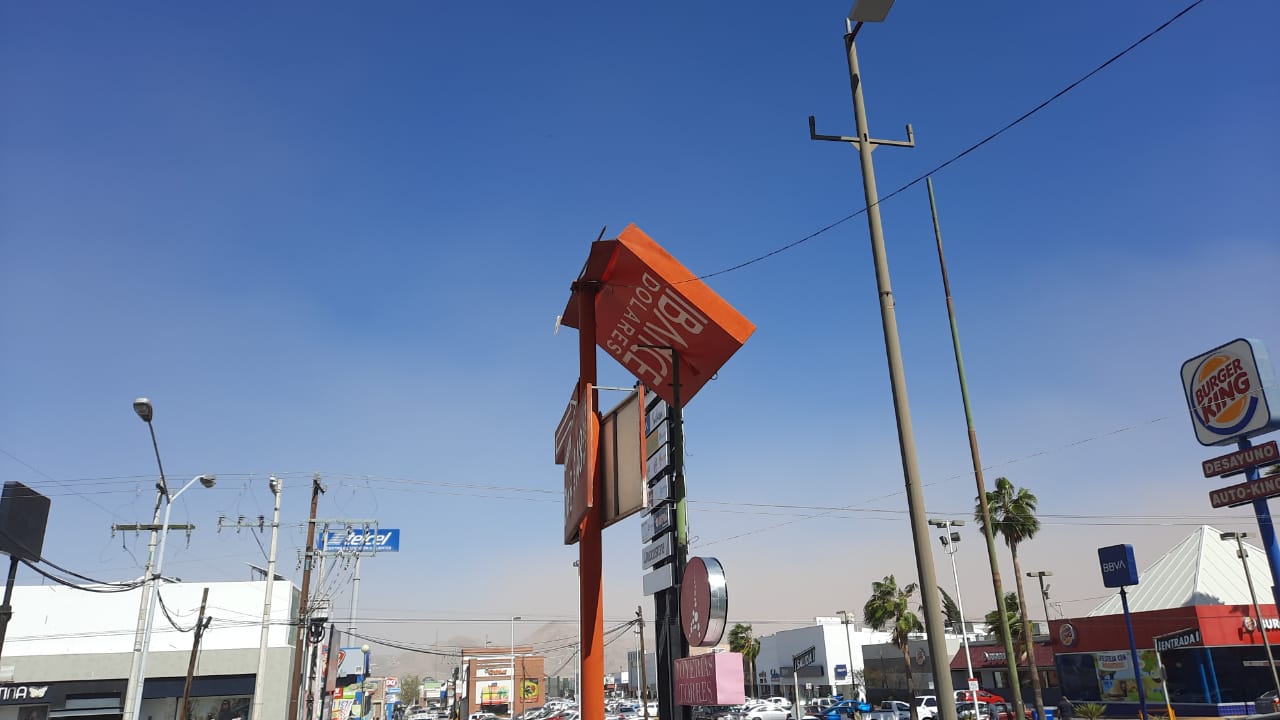 Atienden autoridades incidencias por fuertes vientos en la entidad 3 DANOS VIENTO CUU 1