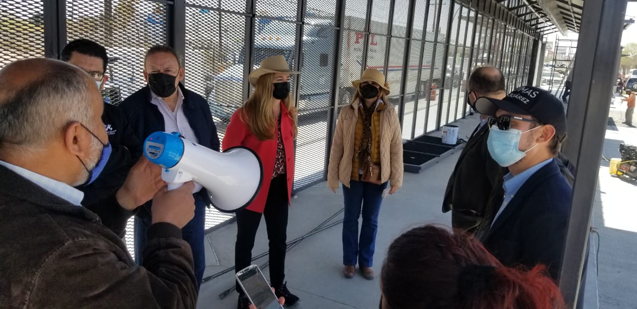 Reuniones y recorridos con la sociedad para informar avances y beneficios del BRT em Juarez 12