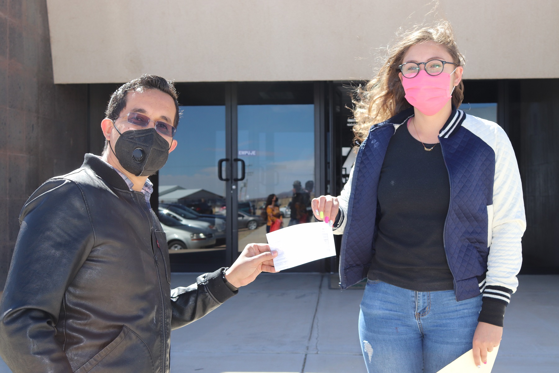 Entregan 169 becas a estudiantes y egresados de la UTB 1 UTB1