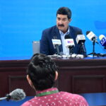 CONFERENCIA DE PRENSA GOBERNADOR ENTREGA UNIFORMES 2021 2