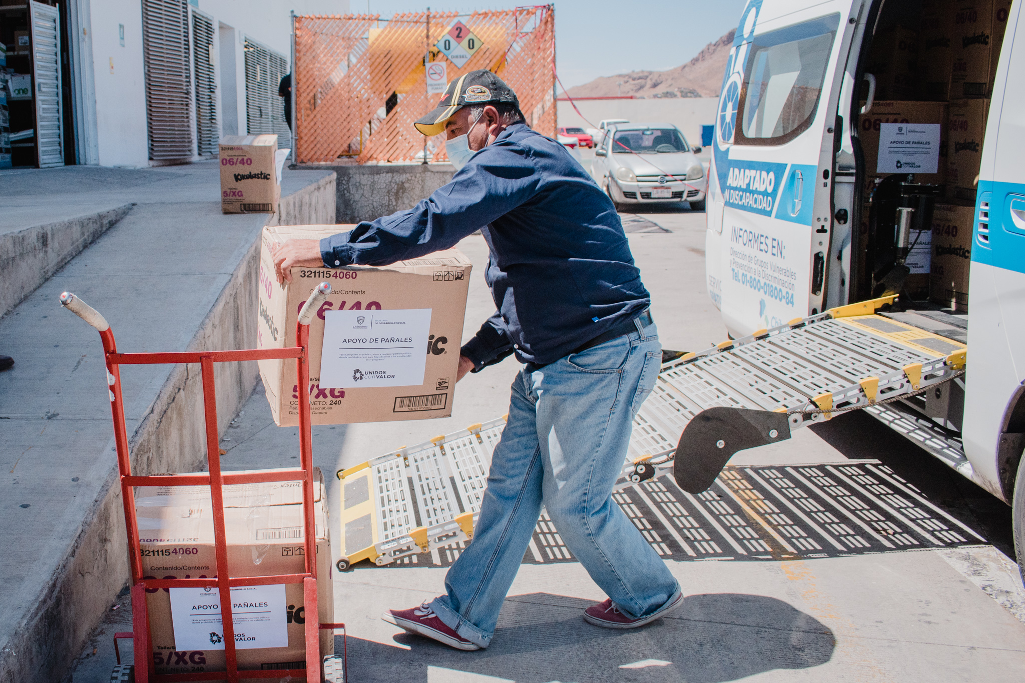 Entrega panales hospital 2 1