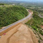 López Obrador supervisa construcción de autopista Barranca Larga-Ventanilla en Oaxaca 1 B8B0561A E514 41B9 B36D 2724BAD3C878