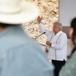 López Obrador supervisa construcción de autopista Barranca Larga-Ventanilla en Oaxaca 11 D0148F1E 4282 406F A36D FA9C17273A27