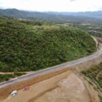 López Obrador supervisa construcción de autopista Barranca Larga-Ventanilla en Oaxaca 3 E0D1A8AE CE54 4164 9052 5C8506DE2A2C