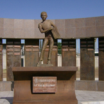 Díaz Nieto, el creador de monumentos 2 Monumento a El Papelerito 1 768x400 1