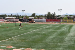 Campo con cesped sintetico en Estadio Revolucion 4