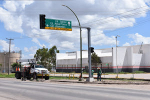 Colocacion de semaforo en crucero 1