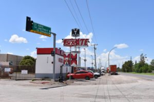 Colocacion de semaforo en crucero 4