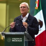 Presidente firma acuerdo para regularizar vehículos usados provenientes del extranjero 5 16 10 2021 ACUERDO PARA REGULARIZAR VEHICULOS USADOS DE PROCEDENCIA EXTRANJERA ENSENADA BAJA CALIFORNIA FOTO 010