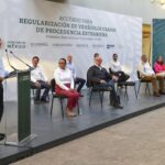 Presidente firma acuerdo para regularizar vehículos usados provenientes del extranjero 2 16 10 2021 ACUERDO PARA REGULARIZAR VEHICULOS USADOS DE PROCEDENCIA EXTRANJERA ENSENADA BAJA CALIFORNIA FOTO 08 1536x959 1
