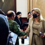 28B64250 DB73 4F73 9EFD 29F422E375BB