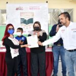 Supervisa Juan Carlos Loera entrega de tarjetas bancarias a adultos mayores y recursos a escuelas juarenses 2 WhatsApp Image 2021 10 05 at 15.29.41