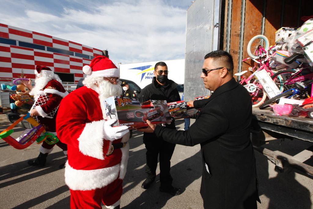 Daniel Pando director de comercio
