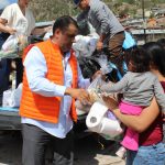 Alfredo Lozoya lleva alimentos a familias afectadas por inundación en Guadalupe y Calvo 3 IMG 20220629 WA0000
