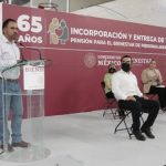 Entrega Juan Carlos Loera tarjetas para pensión a personas mayores 2 WhatsApp Image 2022 06 22 at 5.14.31 PM 2