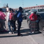 Terminan migrantes de pedigüeños o de limpia parabrisas en los cruceros de Juárez 2 migracion