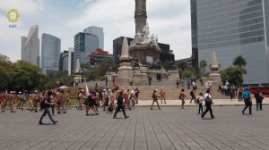¡Quítate Tus Miedos! Marchistas se Desnudan en CDMX para Romper Prejuicios 2 quitate los miedos