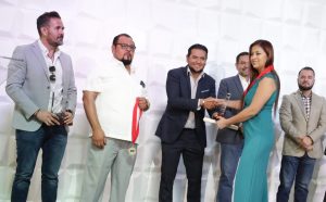 Reconocimiento a destacadas maestras directoras: ¡Un legado educativo que marca la diferencia! 5 Reconocimiento Escuelas 5