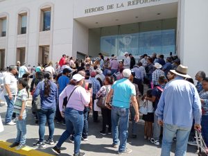 Exigen ciudadanos a Gobernadora Maru Campos entregar libros de texto gratuitos 3 WhatsApp Image 2023 08 23 at 14.06.46