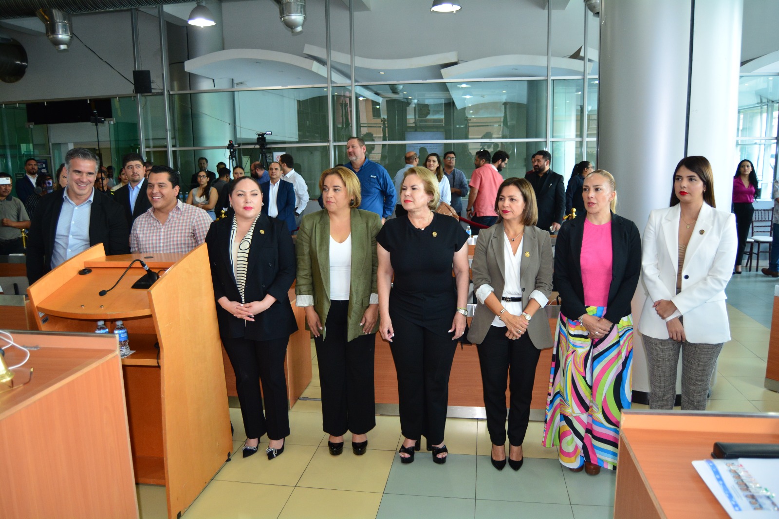 Eligen a integrantes de la Mesa Directiva del Tercer Año Legislativo ...