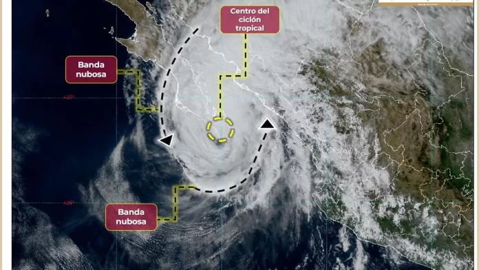 Huracán Norma toca tierra en la península mexicana de Baja California - Sputnik Mundo, 1920, 21.10.2023