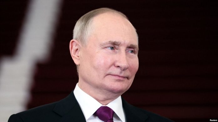 El presidente ruso Vladimir Putin asiste a una ceremonia de bienvenida en el Foro de la Franja y la Ruta en Beijing, China, el 17 de octubre de 2023. [REUTERS]