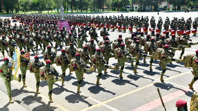 Elementos del Ejército mexicano en los preparativos del desfile militar del 16 de septiembre de 2023 - Sputnik Mundo, 1920, 28.11.2023
