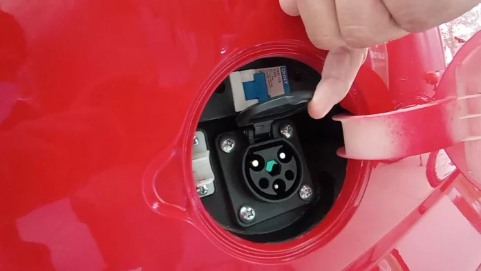 Autos eléctricos de Quantum, empresa de Cochabamba, Bolivia - Sputnik Mundo, 1920, 20.12.2023