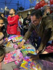 Celebra Alejandro Pérez Cuéllar temporada decembrina con la comunidad de la Colonia Independencia 1 5 WhatsApp Image 2023 12 22 at 15.01.11 2