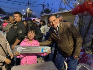 Celebra Alejandro Pérez Cuéllar temporada decembrina con la comunidad de la Colonia Independencia 1 6 WhatsApp Image 2023 12 22 at 15.01.11 3