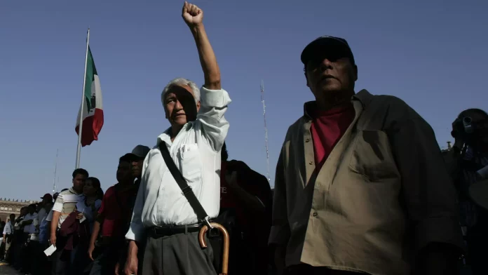 Las pensiones en México sufrieron diversas modificaciones en el pasado, lo que perjudica a la clase trabajadora que, por su edad, deja de trabajar. - Sputnik Mundo, 1920, 09.01.2024