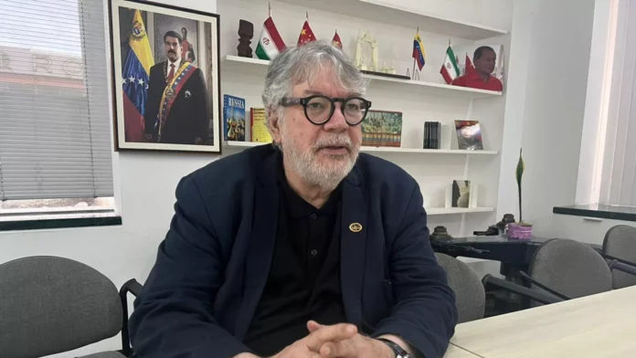 Fernando Buen Abad, filósofo y experto en comunicación política - Sputnik Mundo, 1920, 24.05.2024