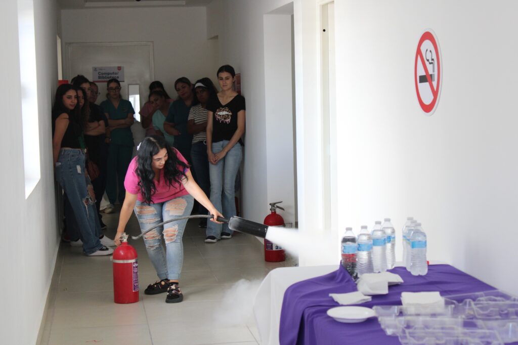 Capacita CEPC a personal de estancias infantiles en uso de extintores ...