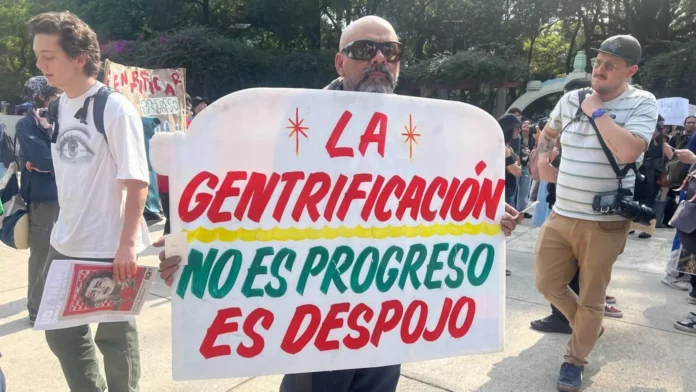 Manifestación contra la gentrificación  - Sputnik Mundo, 1920, 05.07.2025