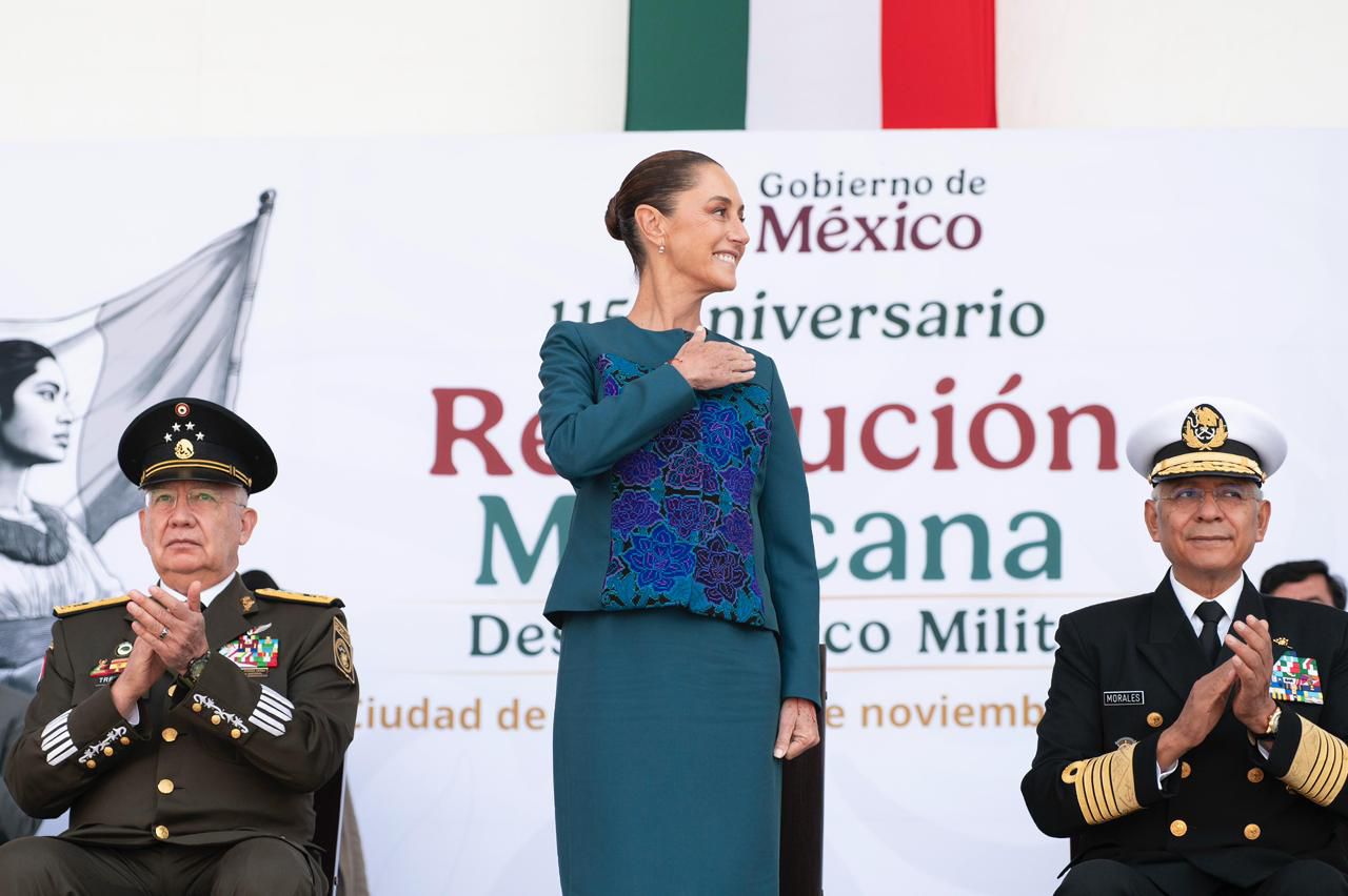 Claudia Sheinbaum encabeza desfile del 115 aniversario de la Revolución ...