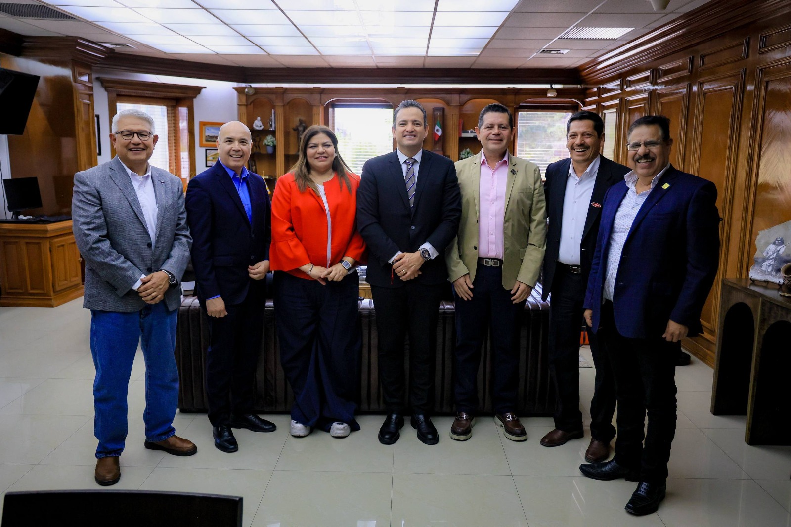 Fortalece Bonilla colaboración con sector de la construcción en ...