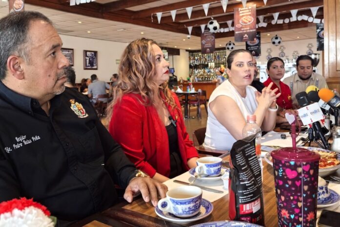 Lilia Aguilar durante rueda de prensa en Ciudad Juárez sobre la estrategia electoral del PT en Chihuahua