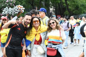 GALERÍA: Toman aficionados colombianos el Ángel de la Independencia previo a su debut mundialista 16 WhatsApp Image 2026 06 16 at 18.00.39