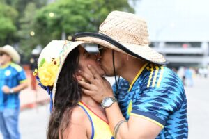 GALERÍA: Toman aficionados colombianos el Ángel de la Independencia previo a su debut mundialista 7 WhatsApp Image 2026 06 16 at 18.00.40
